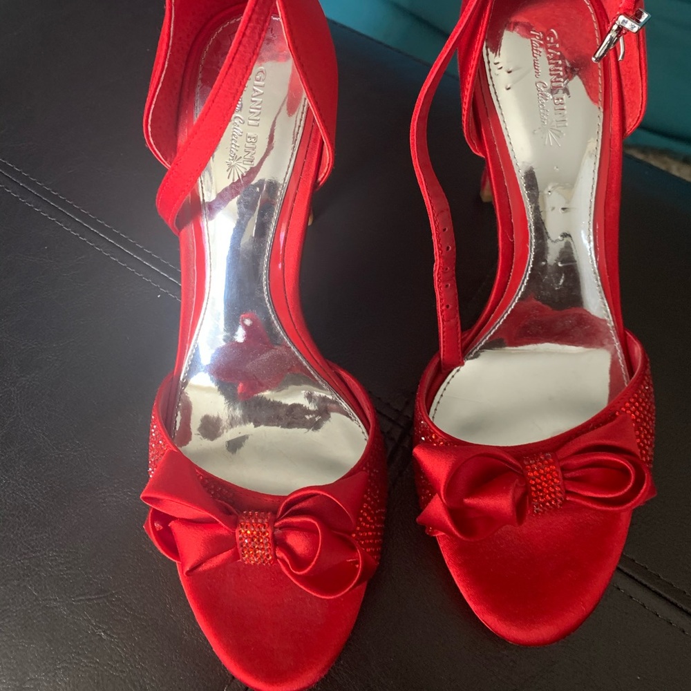 Gianni Bini Platinum collection- Ruby Red Heels